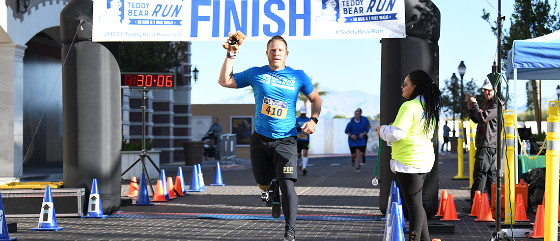 Teddy Bear Run 2020 site photo man running